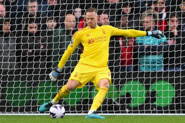 各展其能 各展其能