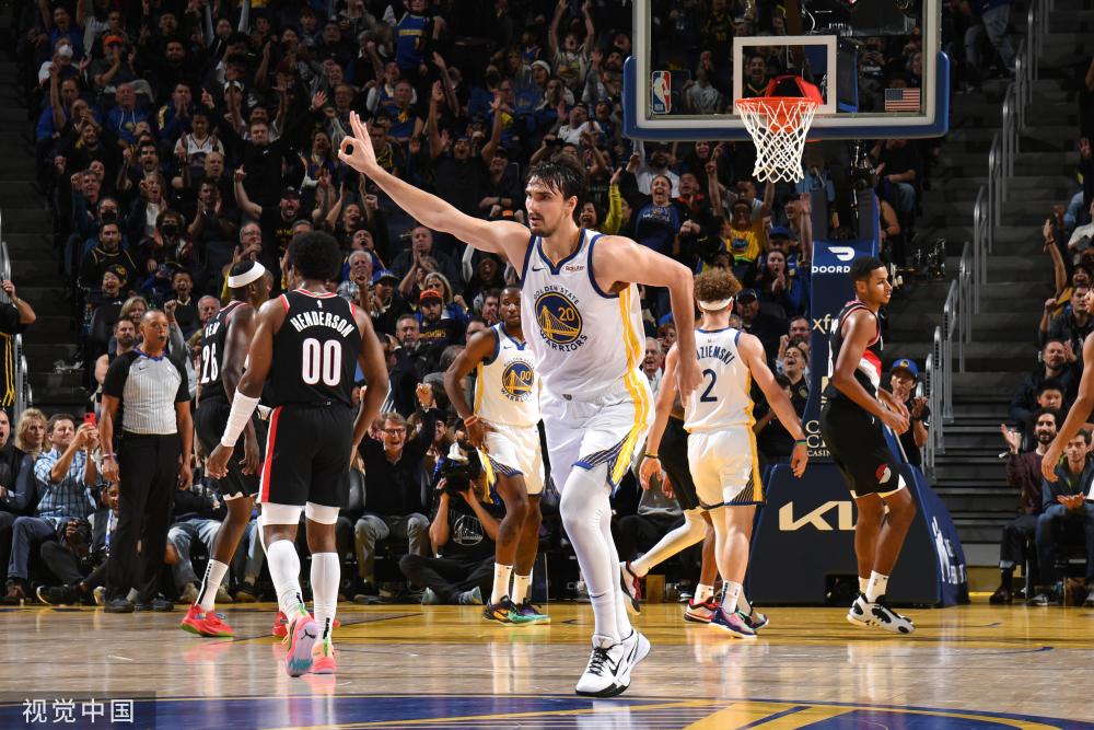 携手并进 携手并进